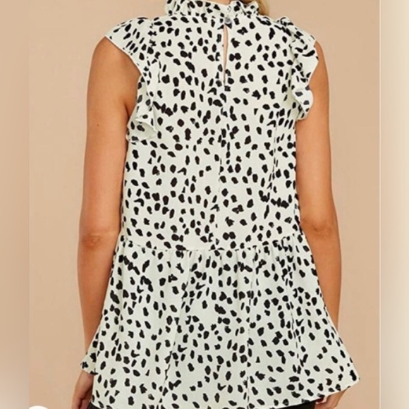 Angashion black and white tunic with peplum - Picture 2 of 8